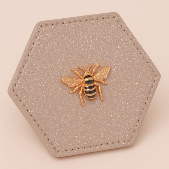 Bee Compact Mirror – New 🐝 - Picture 1 of 5